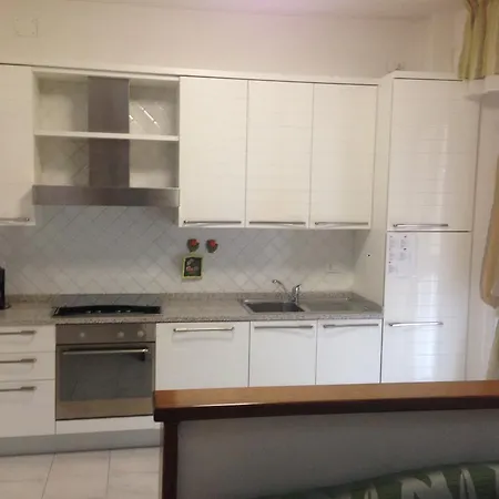 Casa Vacanza La Luna Apartment