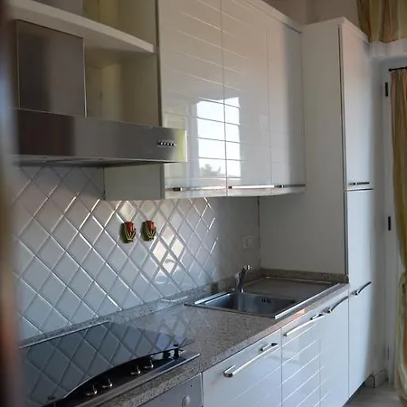 Casa Vacanza La Luna Apartment Sarzana