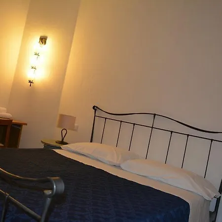 Casa Vacanza La Luna Apartment *