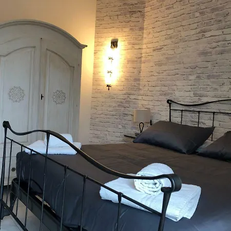 Casa Vacanza La Luna Apartment